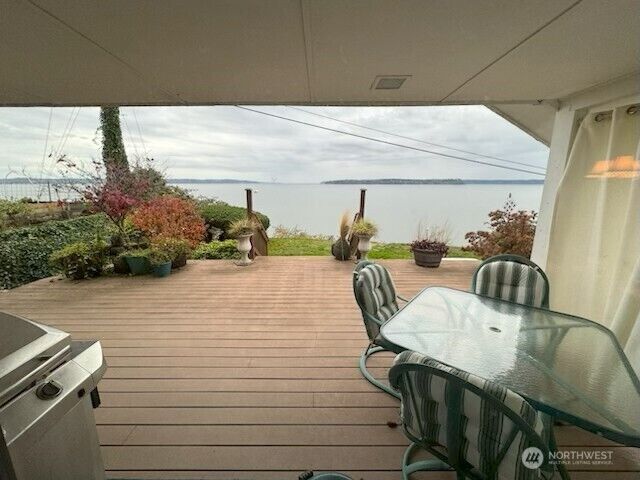 Property Photo: 2828 Mission Beach Heights WA 98271