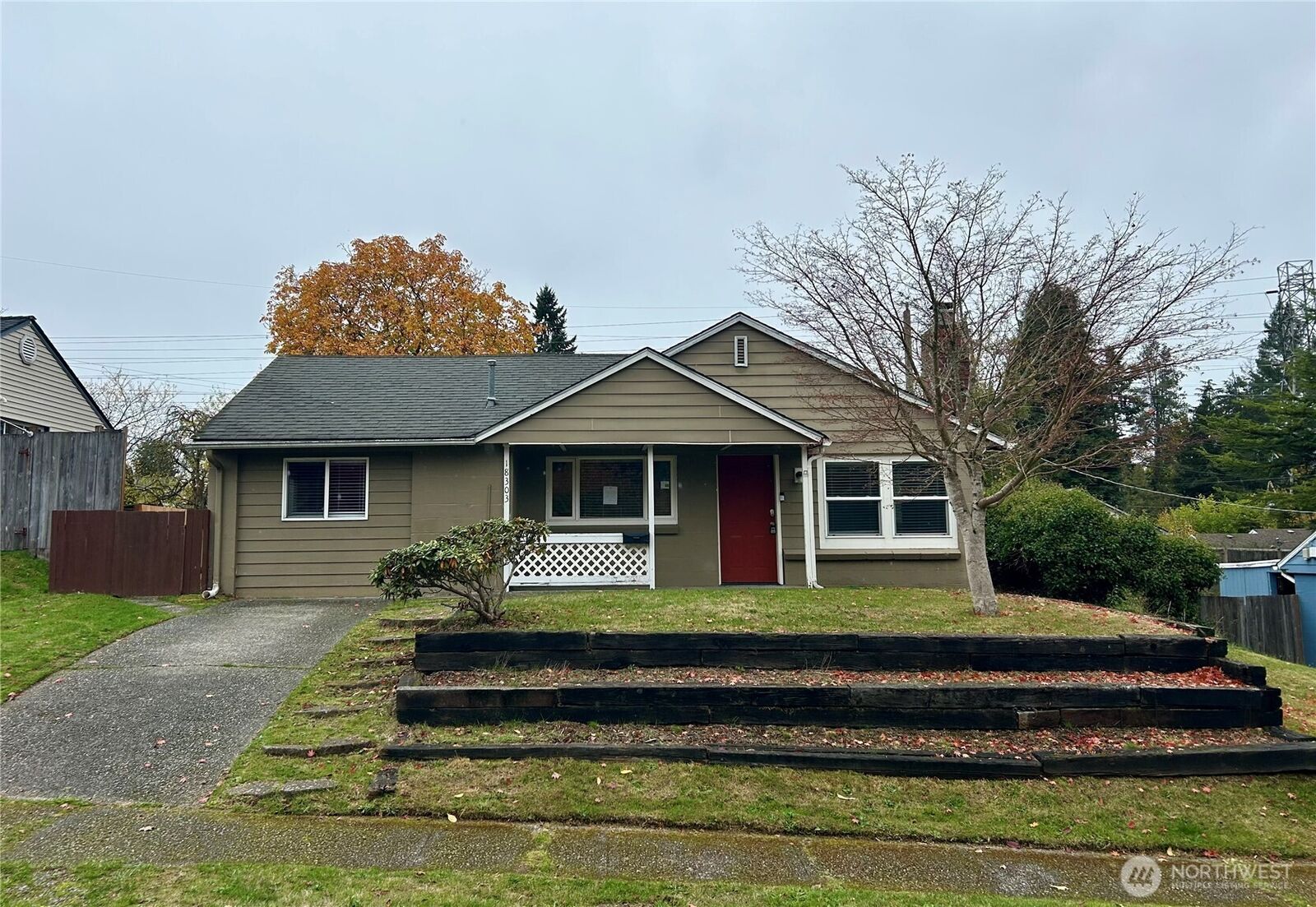 Property Photo:  18303  9th Avenue NE  WA 98155 
