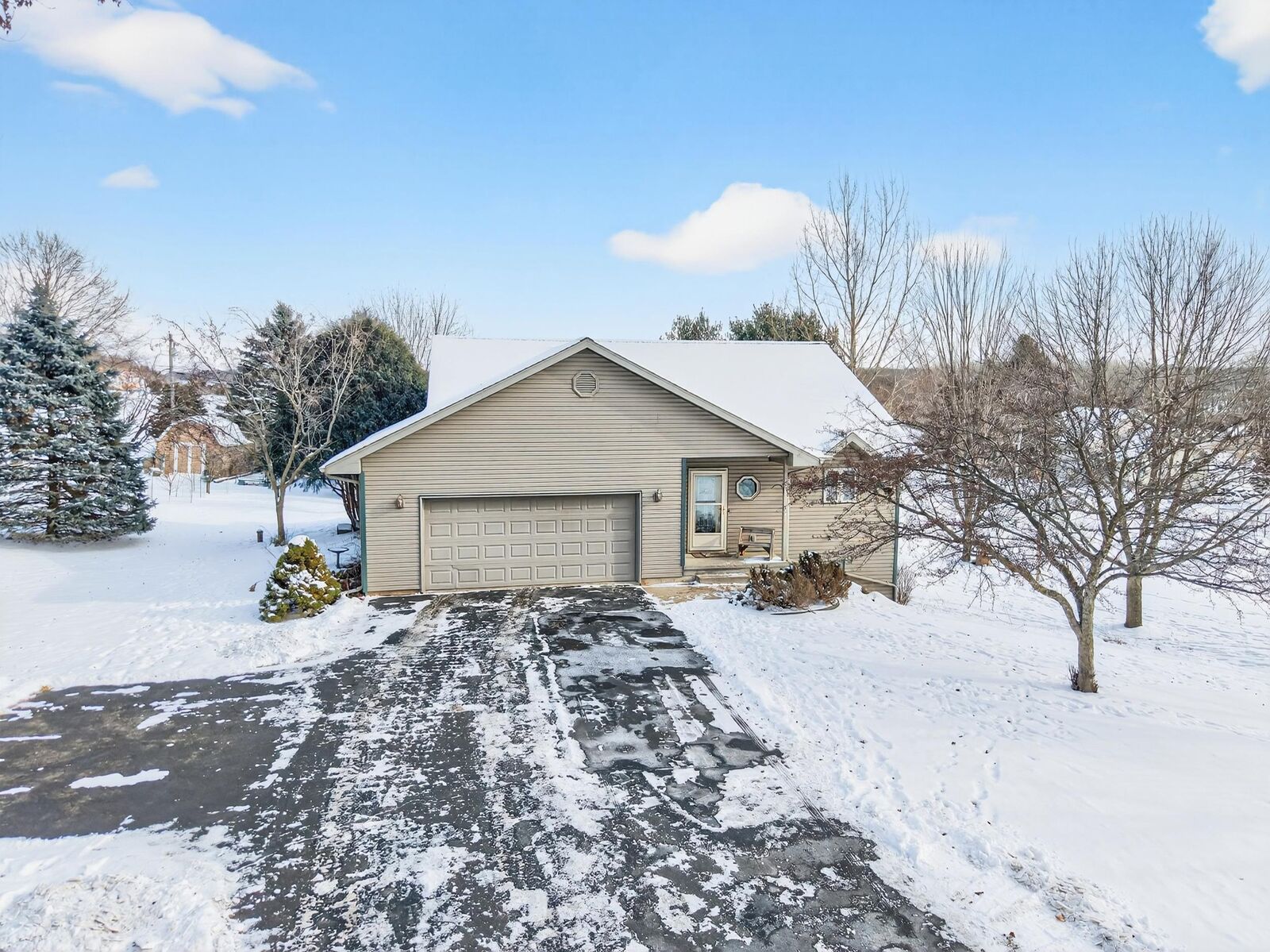 Property Photo:  N5842 Lakeview Drive  WI 54941-9722 