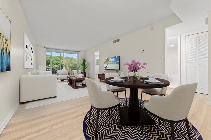 Property Photo: 689 NE 6th Court 1090 FL 33435