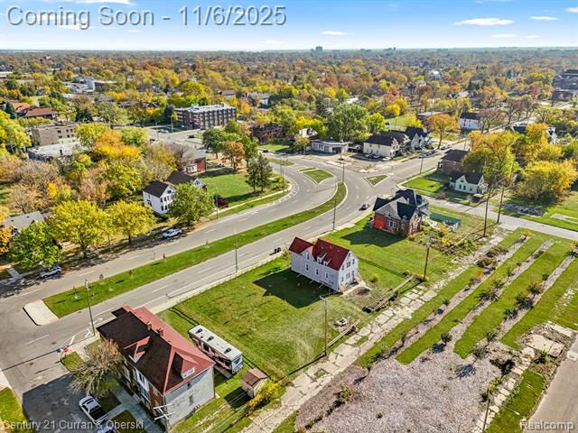 Property Photo:  1973 E Grand Boulevard  MI 48211 