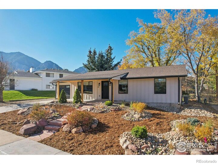 Property Photo:  1535 Findlay Way  CO 80305 