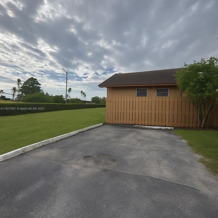 Property Photo: 6700 NW 190th St FL 33015