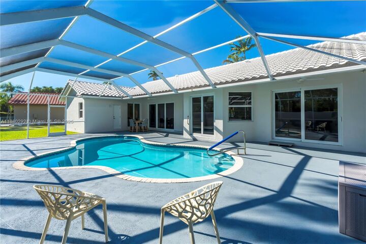 Property Photo: 17870 NW 14th St FL 33029