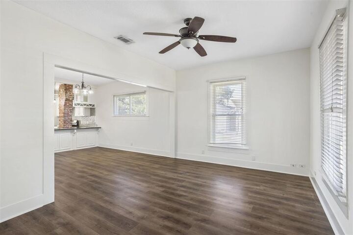 Property Photo: 900 Division Street LA 70601