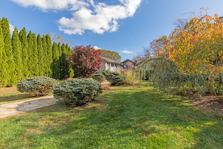 Property Photo: 9 Cheryl Lane CT 06712