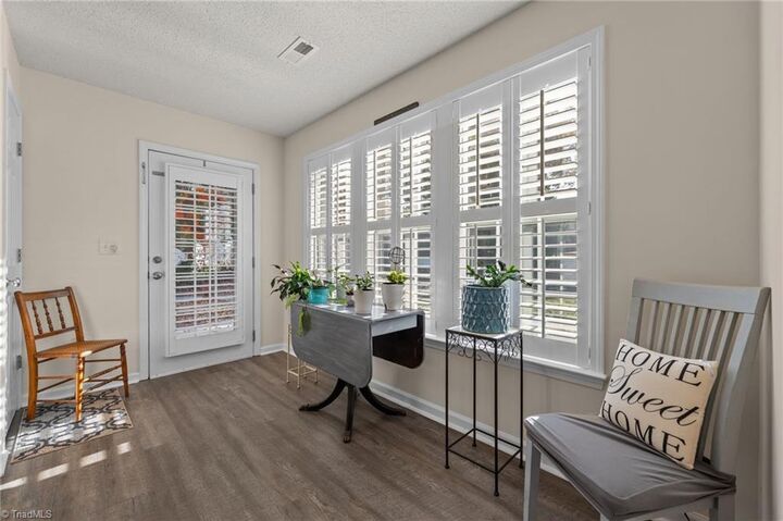 Property Photo: 4345 Cedarcroft Court 1D NC 27409