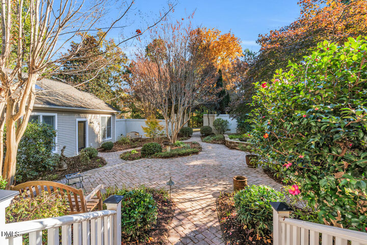 Property Photo: 915 Woodham NC 27312