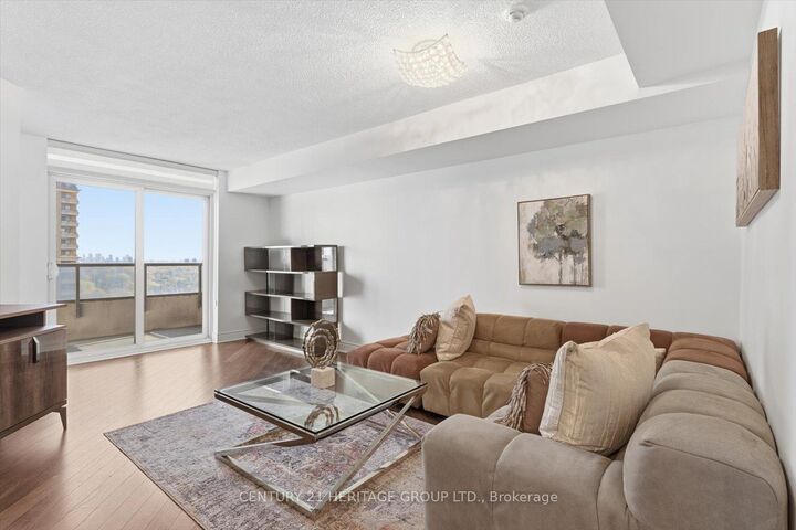 Property Photo:  500 Doris Avenue 1325  ON M2N 0C1 