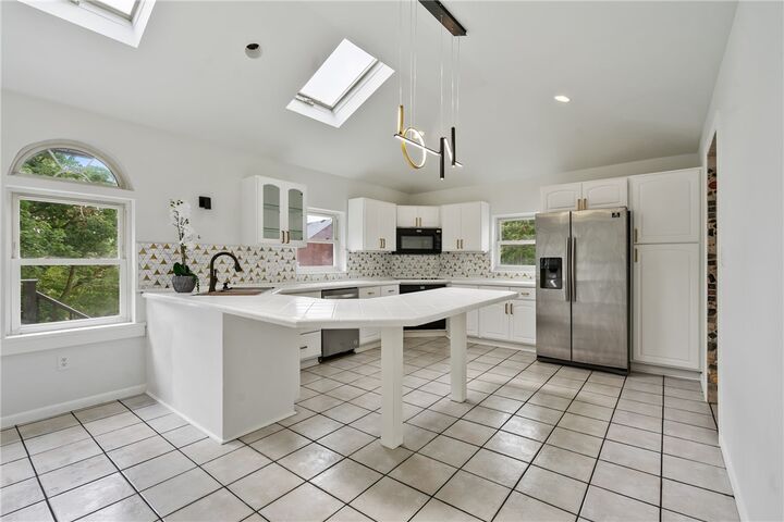 Property Photo: 1017 McCoy Road PA 15136