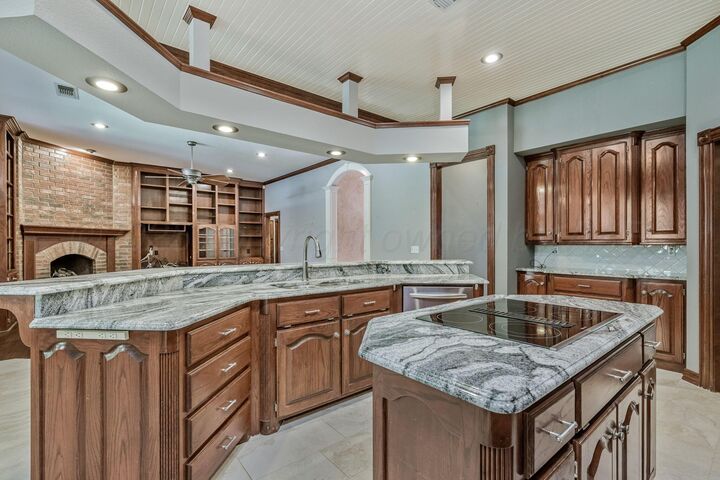 Property Photo:  7408 Park Ridge Drive  TX 79119-6414 