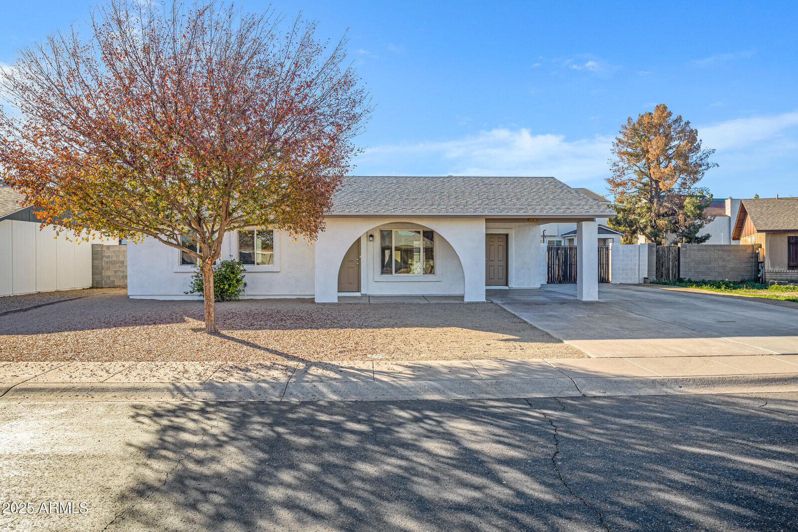 Property Photo:  525 W Sundance Way  AZ 85225 