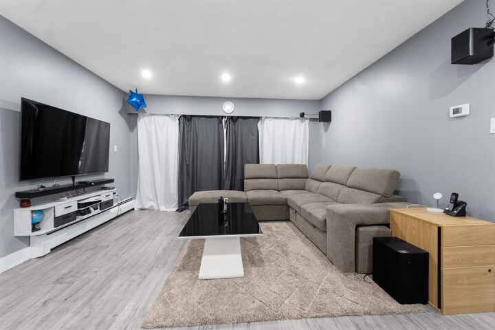 Property Photo: 10061 150 Street 312 BC V3R 4A7