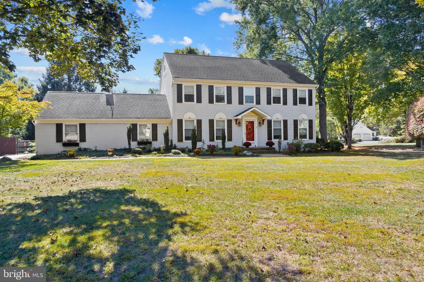 Property Photo:  2 Chambers Court  NJ 08691 