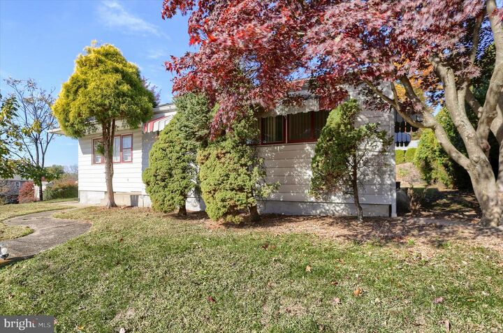 Property Photo: 555 Pine Street PA 17113