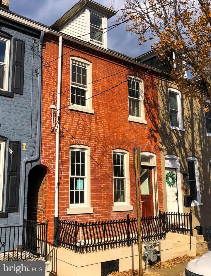 11 W New Street  Lancaster PA 17603 photo