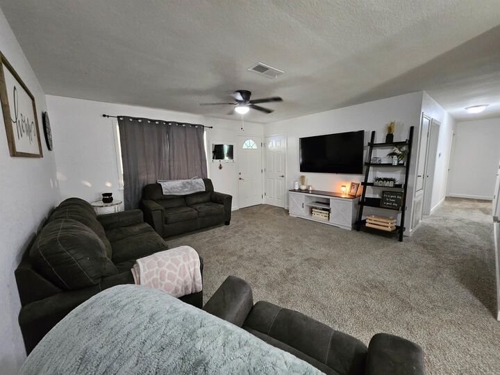 Property Photo:  406 S Cypress Street  AR 72012 