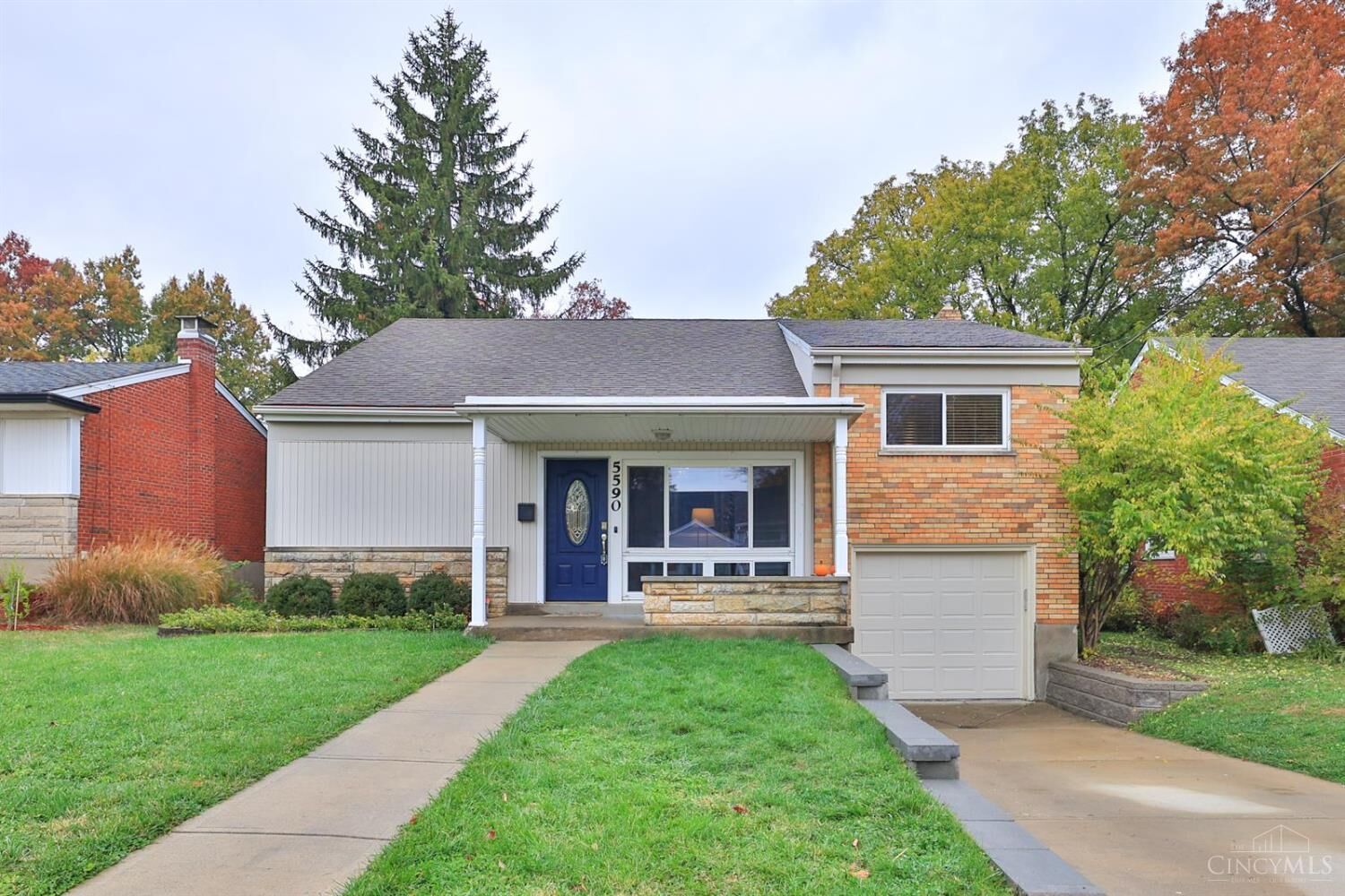 Property Photo:  5590 Green Acres Court  OH 45248 