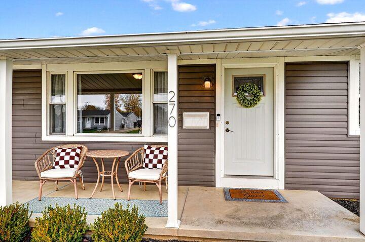 Property Photo:  270 Edwards Road  OH 43113 