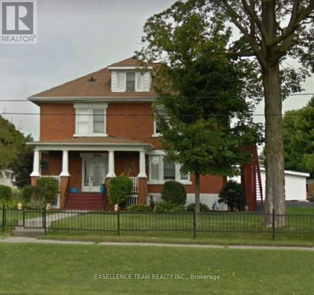 Property Photo:  1800 Montreal Road  ON K6H 1G2 