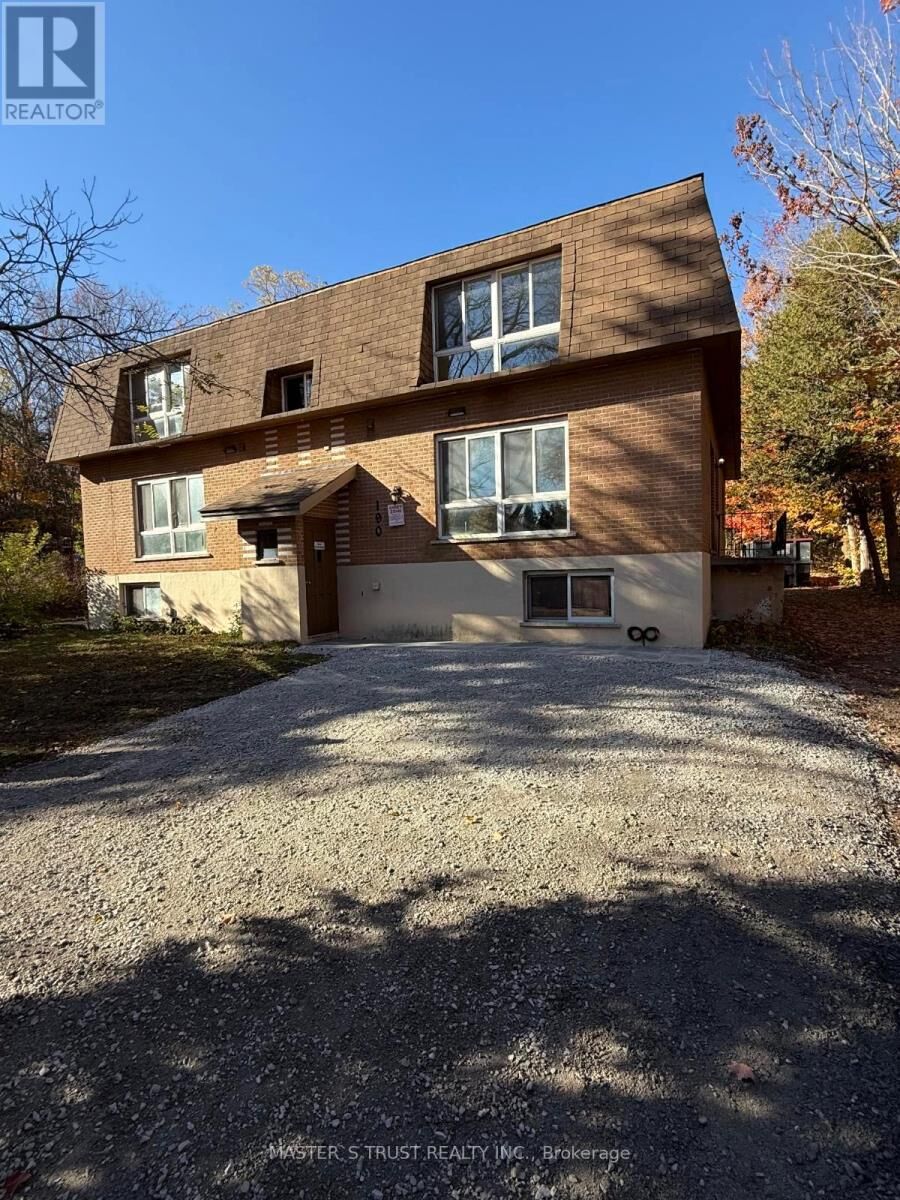 Property Photo:  190 Borland Street East 3  ON L3V 2C3 