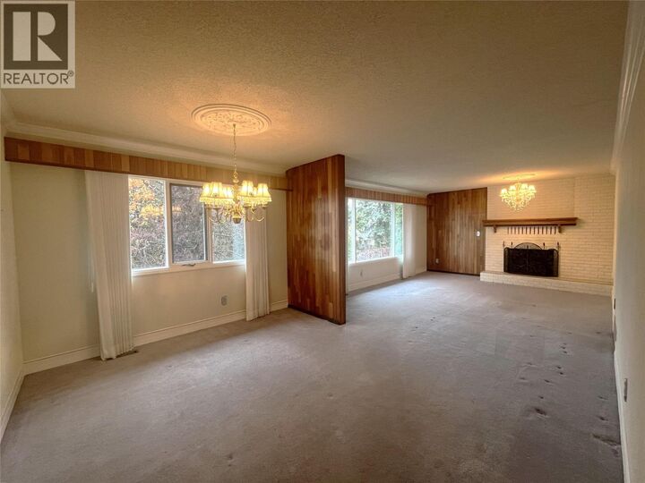 Photo de la propriété:  2392 Qu'Appelle Boulevard  BC V2E 1T4 