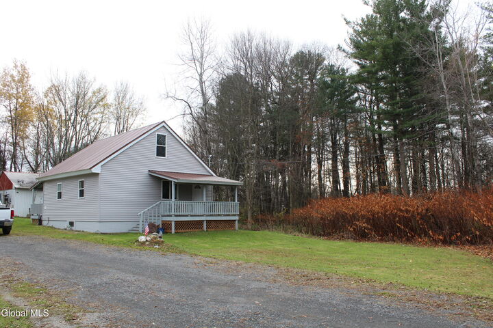 Property Photo:  1024 Thompson Road  NY 13329 