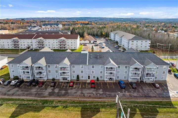 Property Photo:  185 Reynolds Street 4  NB E3A 0K7 