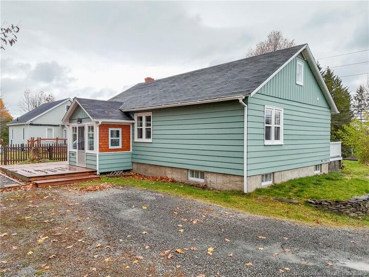 Photo de la propriété: 517 Gibson Street NB E3A 4E8
