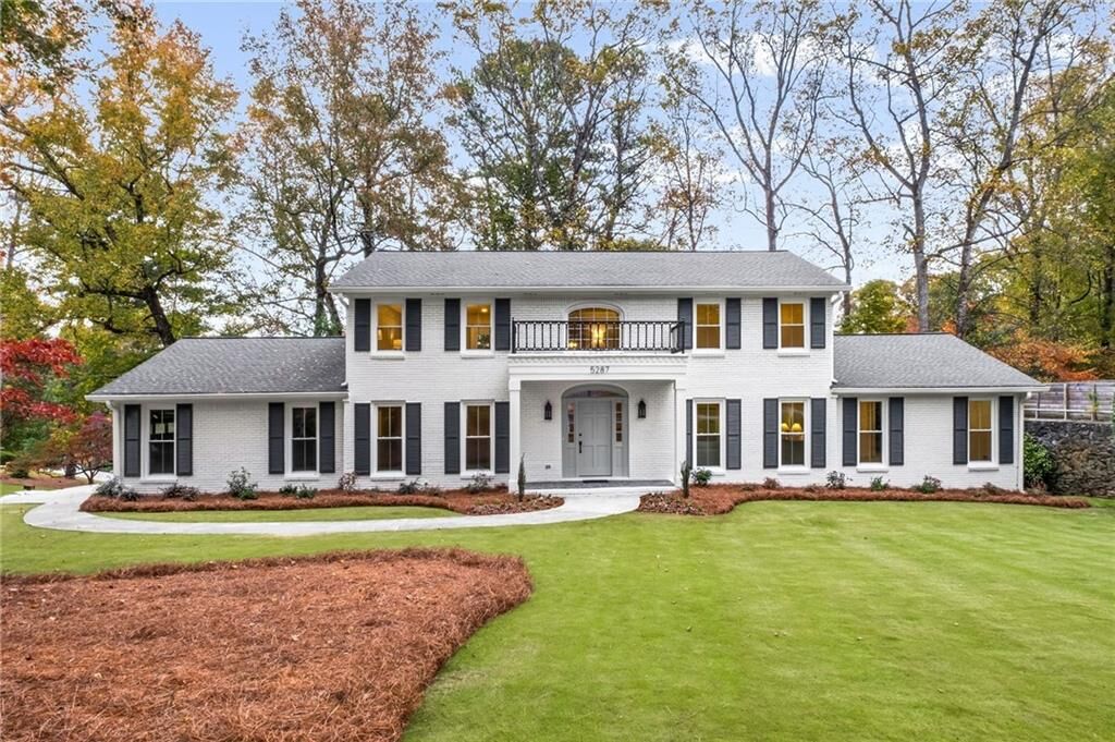 Property Photo: 5287 Vernon Lake Drive GA 30338