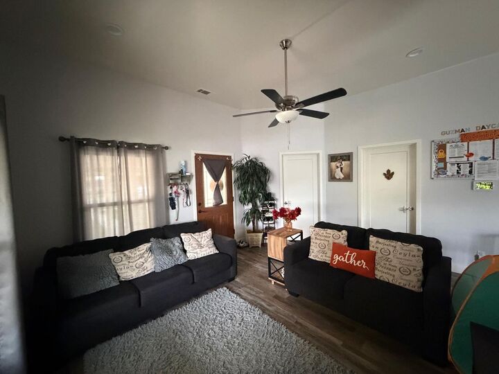 Property Photo:  1044 K Street  CA 93654 