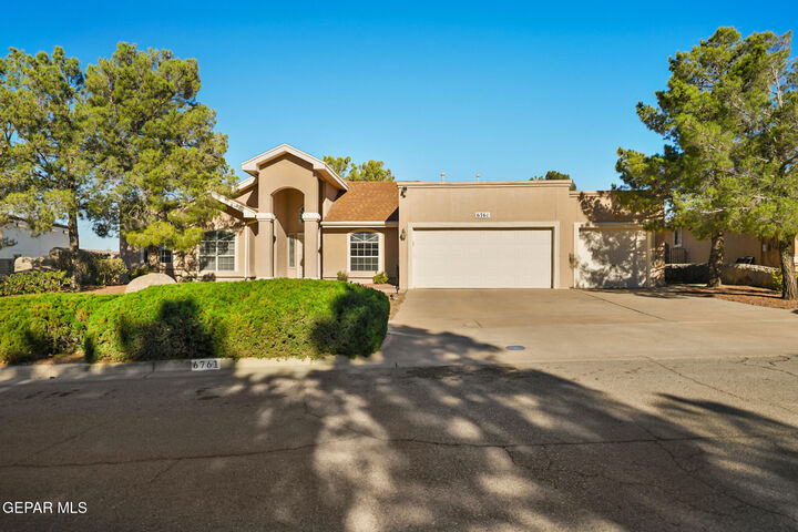 6761 Isla Del Rey Drive  El Paso TX 79912 photo