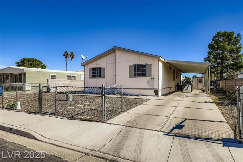 Property Photo:  3586 Becerro Drive  NV 89121 