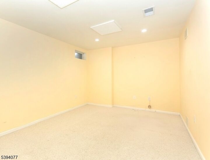 Property Photo: 3 Minuteman Ct NJ 07920
