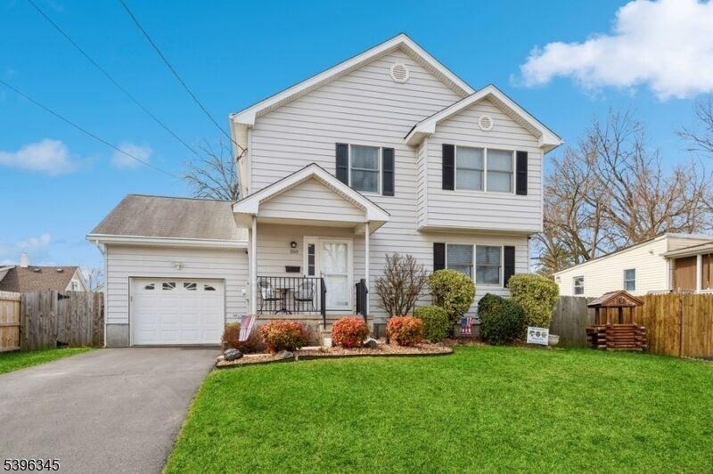 Property Photo:  150 S 16th Ave  NJ 08835 