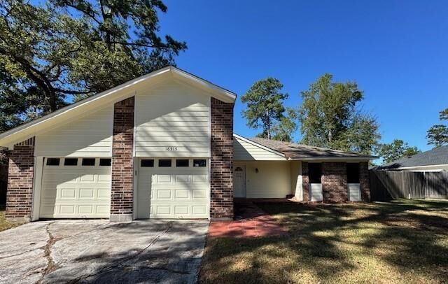 Property Photo:  16315 Spinnaker Drive  TX 77532 