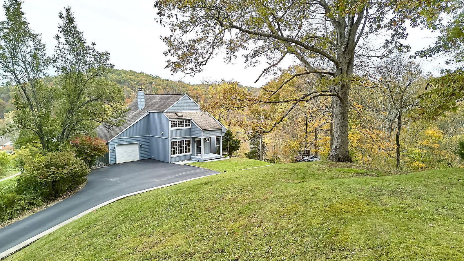 Property Photo:  229 Deerfield Drive  WV 25213 