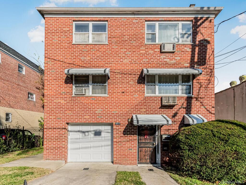 Property Photo:  3312 Edson Avenue  NY 10469 