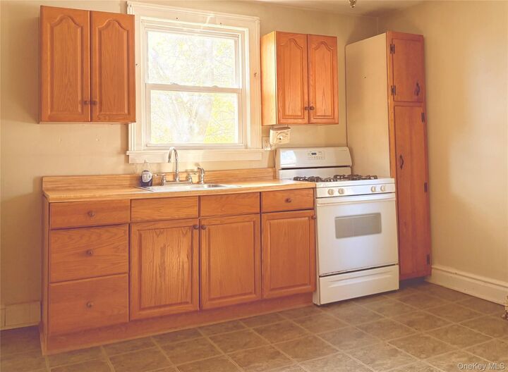 Property Photo: 7 Hudson Avenue 2 NY 10980