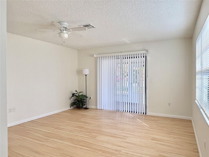 Property Photo:  12804 Kellywood Circle  FL 34669 