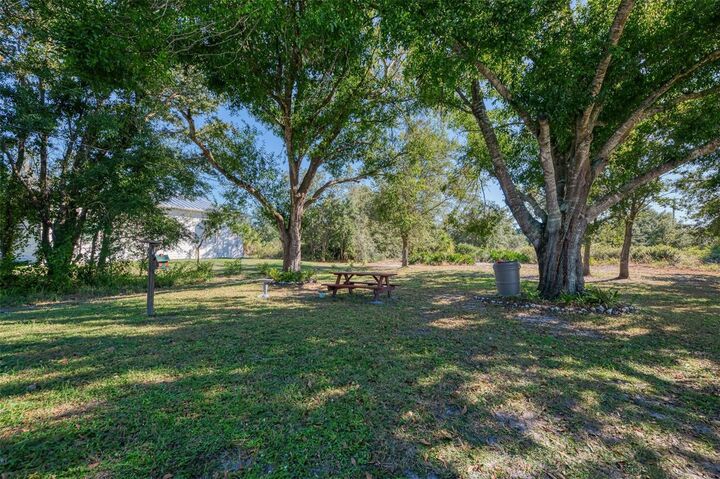Property Photo: 2258 Broadpoint Drive FL 33983