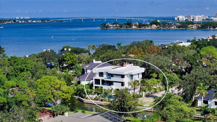 Property Photo:  1610 N Lodge Drive  FL 34239 