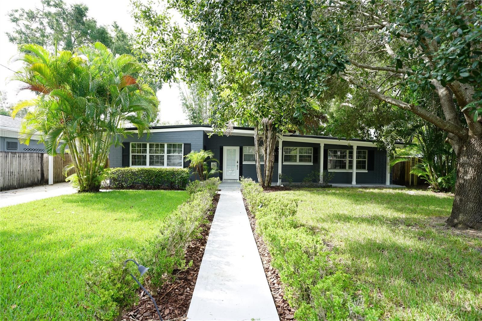 Property Photo:  2514 Illinois Street  FL 32803 