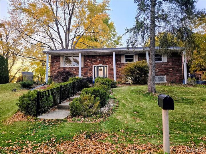 Property Photo: 1999 Treasure Drive IL 62025