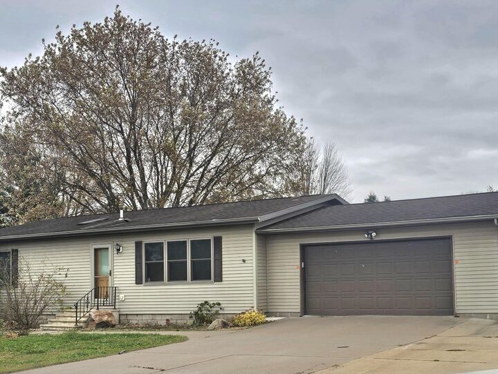 215 Sarah Cir  Rockland WI 54653 photo