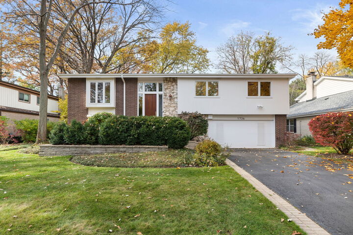 1736 Cavell Avenue  Highland Park IL 60035 photo