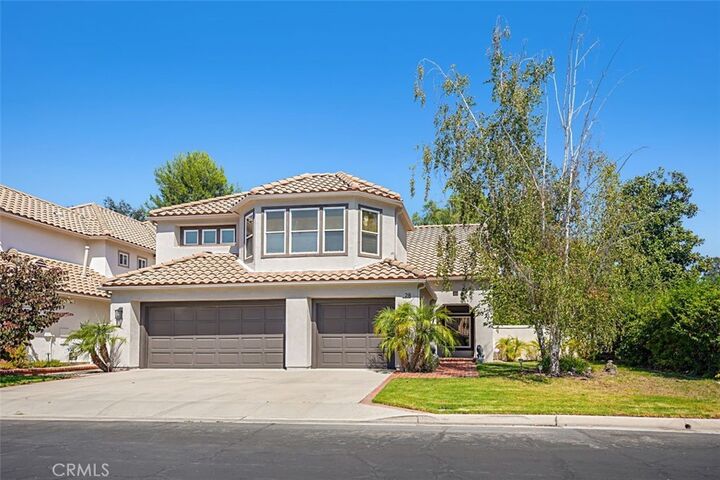 Property Photo: 28 Lawnridge CA 92679