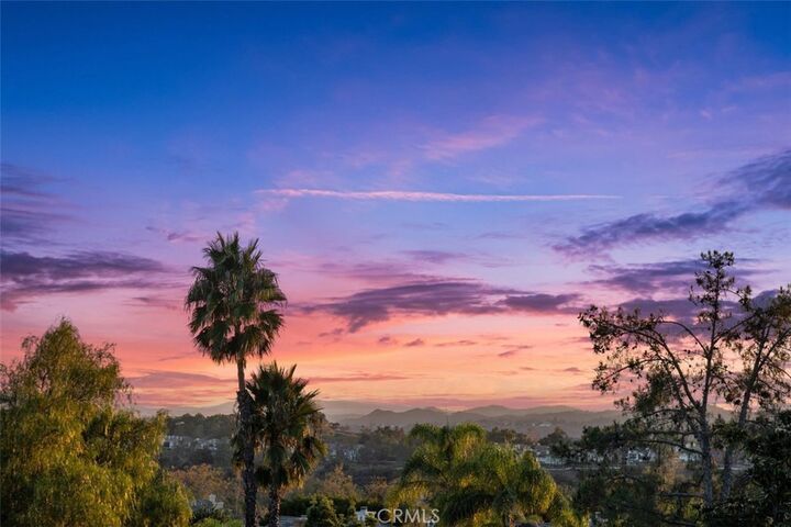 Property Photo: 28 Lawnridge CA 92679