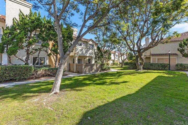 Property Photo:  1050 La Tortuga Drive 5  CA 92081 