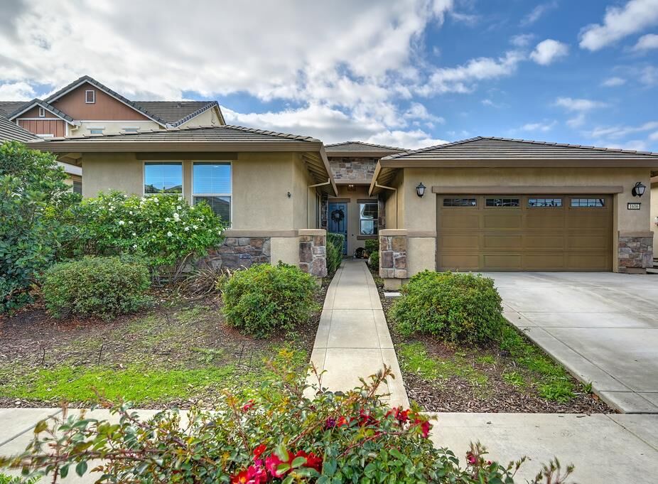 Property Photo:  1606 House Drive  CA 95776 